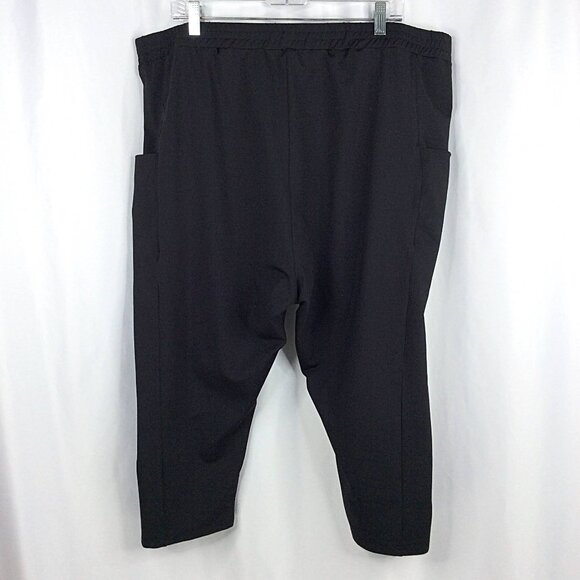 Bloomchic Womens Plus Size Capri Pants 26 Black Stretch Hip Phone Pockets - Picture 2 of 6